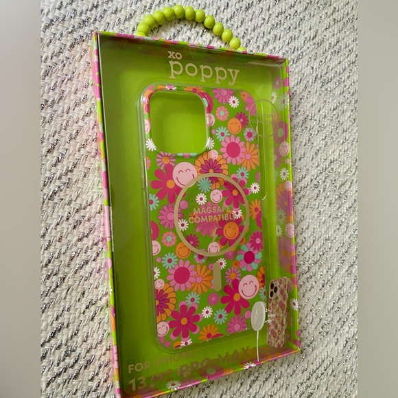NWT! Poppy phone case protector for iPhone 13/12 Pro Max. Colorful, fun design. - Picture 14 of 14